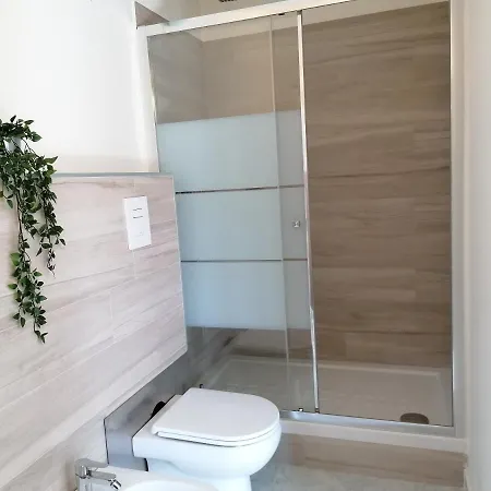 Rara Domus 3*