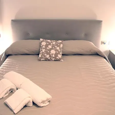 Rara Domus 3*