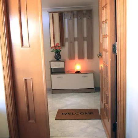 Rara Domus לינה וארוחת בוקר פומפיי