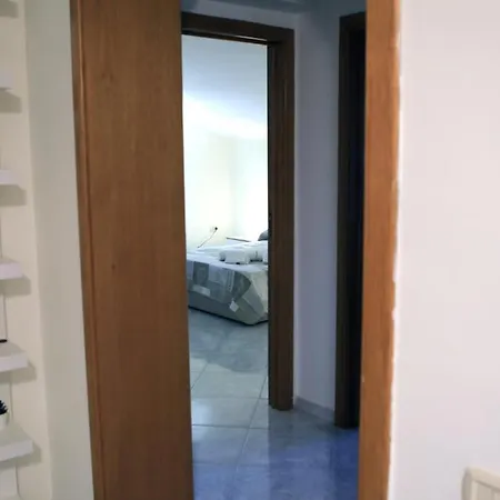 לינה וארוחת בוקר Rara Domus 3*