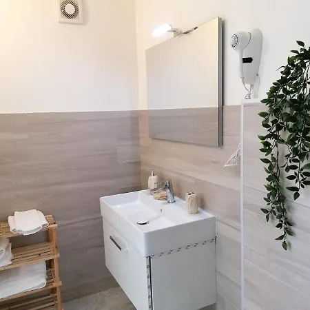 Bed & Breakfast Rara Domus 3*