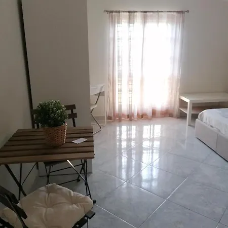 住宿加早餐酒店 Rara Domus 庞贝