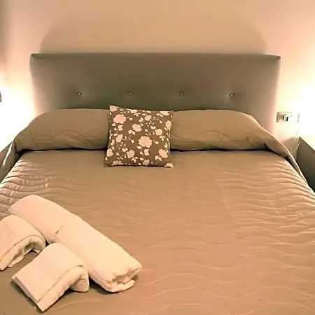 Rara Domus 3*