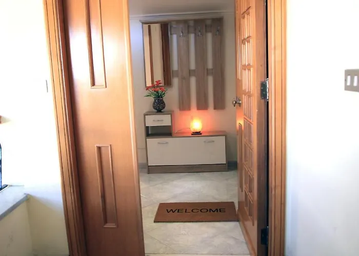 Rara Domus Oda ve Kahvaltı Pompei