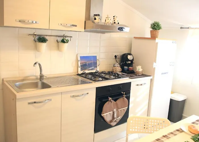 Rara Domus Oda ve Kahvaltı Pompei